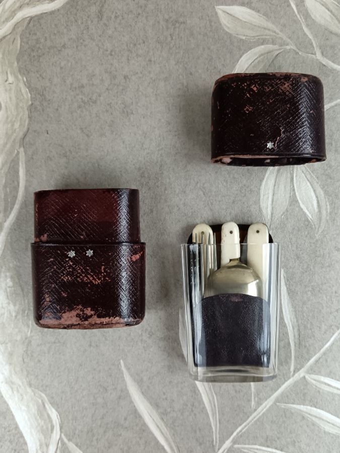 Victorian Folding Campaign Cutlery Set in Morocco Leather Case (1).jpg